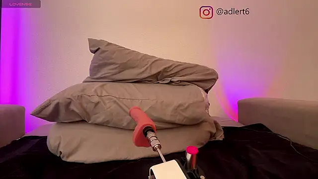 adler80035 online show from February 2026 06:35:01 AM