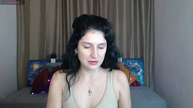 Alianna Solo Kisses online show from March 2025 12:28:02 PM