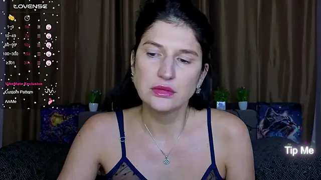 Alianna Solo Kisses online show from January 2026 12:34:02 PM