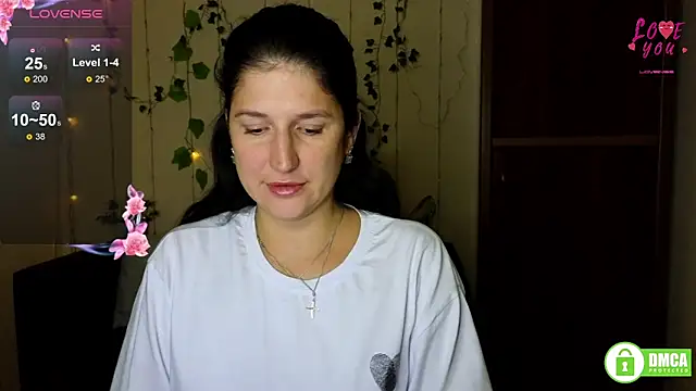 Alianna Solo Kisses online show from October 2025 11:22:02 AM