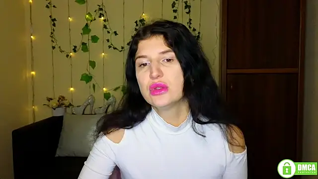 Alianna Solo Kisses online show from February 2026 12:14:01 PM