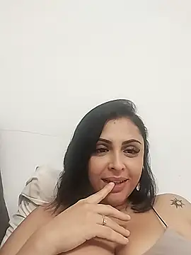 Snapshot of MelannyBell chatting on December 2025 06:25:01 PM MelannyBell online show from December 2025 06:25:01 PM