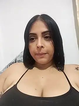 Snapshot of MelannyBell chatting on October 2025 09:05:02 PM MelannyBell online show from October 2025 09:05:02 PM