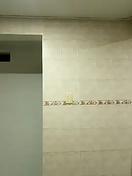 Snapshot of MelannyBell chatting on March 2025 12:20:01 AM MelannyBell online show from March 2025 12:20:01 AM