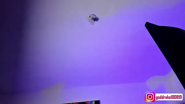 god drake online show from December 2024 06:53:02 PM