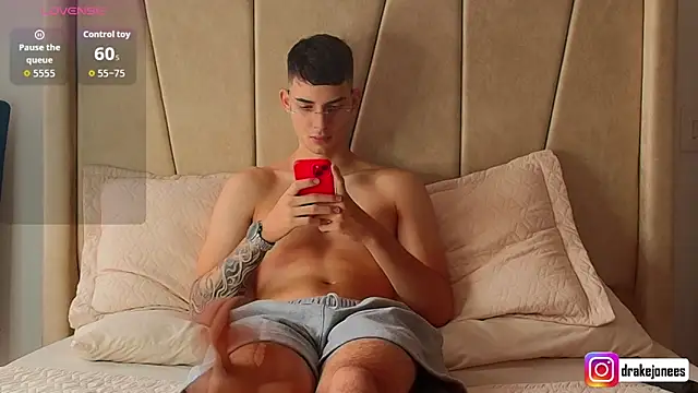 god drake online show from November 2025 05:35:01 PM