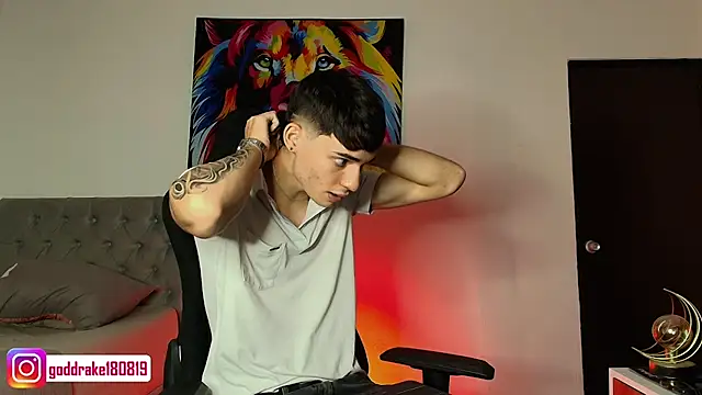 god drake online show from February 2025 10:15:01 PM