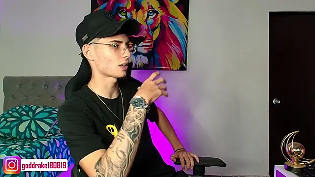 god drake online show from February 2025 08:02:02 AM