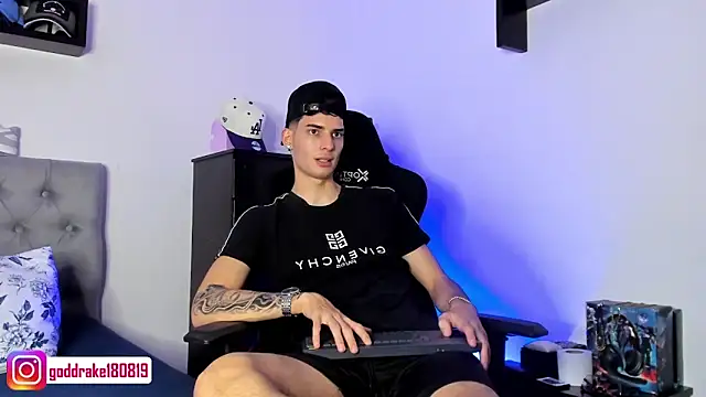 god drake online show from January 2025 05:56:01 PM