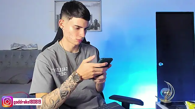 god drake online show from January 2025 07:41:01 AM