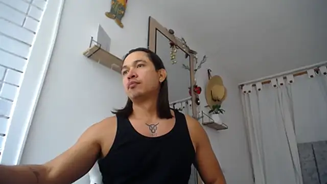 Valerioe online show from December 2025 01:32:02 PM