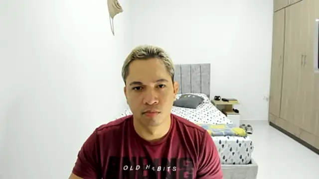 Snapshot of Valerioe chatting on June 2026 08:42:01 AM Valerioe online show from June 2026 08:42:01 AM