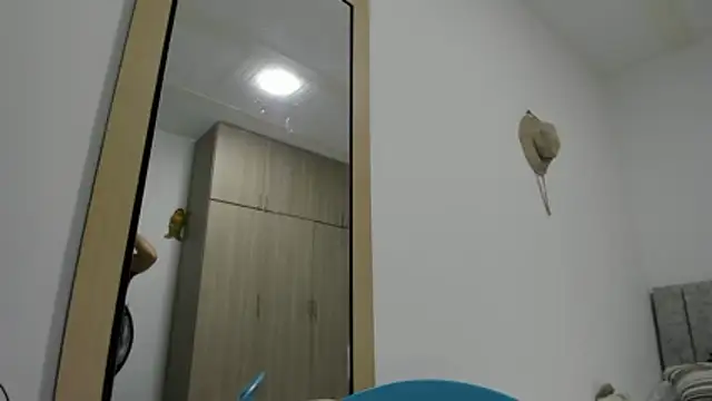 Valerioe online show from April 2026 04:13:02 PM