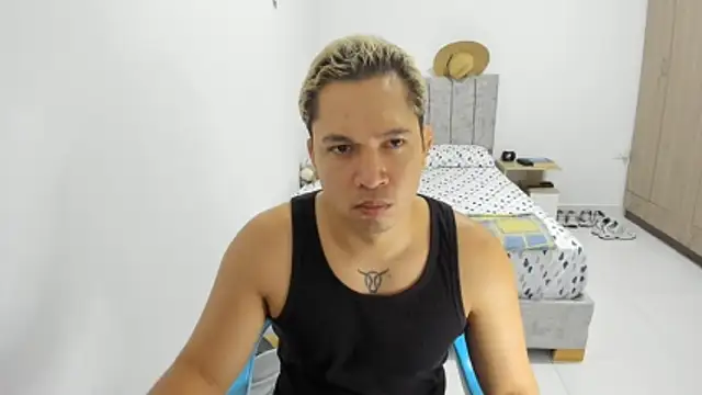 Snapshot of Valerioe chatting on June 2026 02:51:02 PM Valerioe online show from June 2026 02:51:02 PM