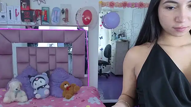 Snapshot of AriadnaCappelletty chatting on November 2025 04:34:01 PM AriadnaCappelletty online show from November 2025 04:34:01 PM