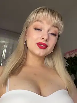 Snapshot of Blonde20 chatting on September 2025 12:49:01 PM Blonde20 online show from September 2025 12:49:01 PM