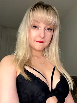 Snapshot of Blonde20 chatting on October 2025 03:11:01 PM Blonde20 online show from October 2025 03:11:01 PM