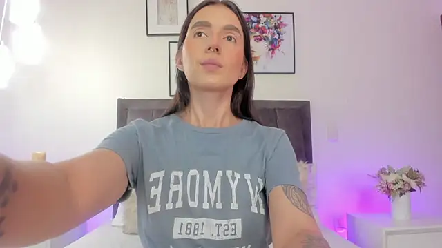 helen mooree online show from April 2026 12:45:01 PM