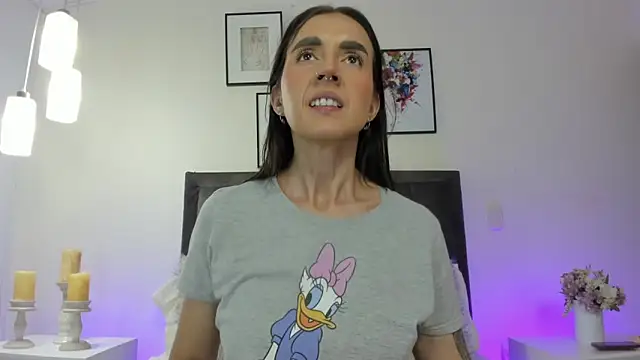 helen mooree online show from May 2026 12:55:01 PM
