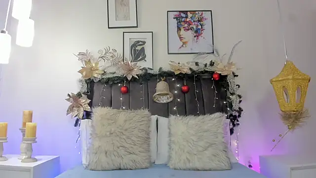 helen mooree online show from December 2025 12:59:02 PM