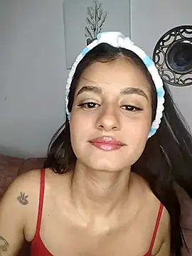 Snapshot of floweer_ chatting on January 2026 11:59:02 AM floweer online show from January 2026 11:59:02 AM