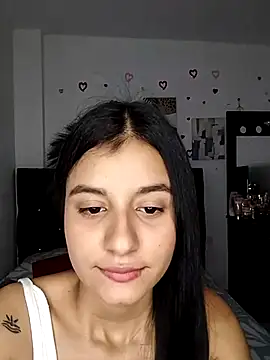 Snapshot of floweer_ chatting on October 2025 08:20:02 PM floweer online show from October 2025 08:20:02 PM