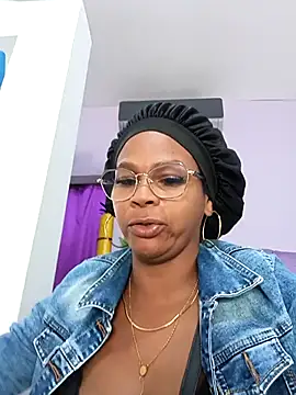 Melanie candy  online show from March 2025 07:22:02 PM