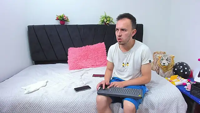 big-dicktop23 online show from January 2026 04:32:01 PM