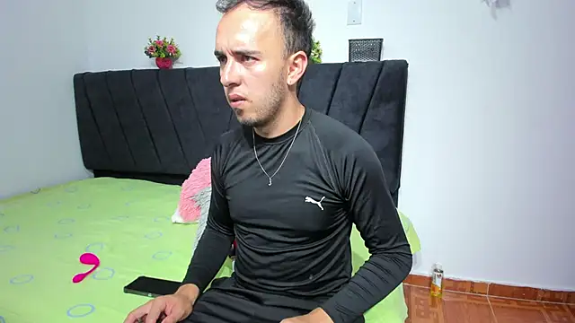 big-dicktop23 online show from April 2026 11:06:01 PM