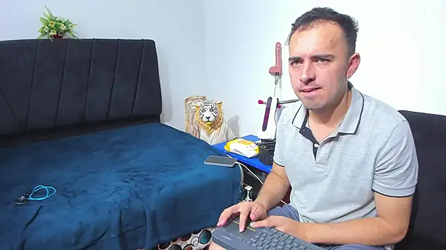 big-dicktop23 online show from December 2025 01:43:02 AM