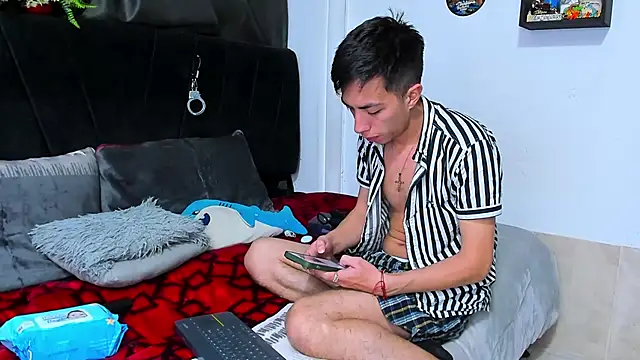 Snapshot of big-dicktop23 chatting on June 2026 05:01:02 AM big-dicktop23 online show from June 2026 05:01:02 AM