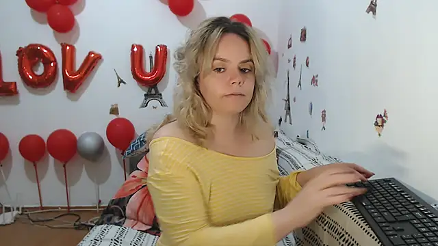 hotmilf4uxxx online show from April 2026 10:27:01 AM