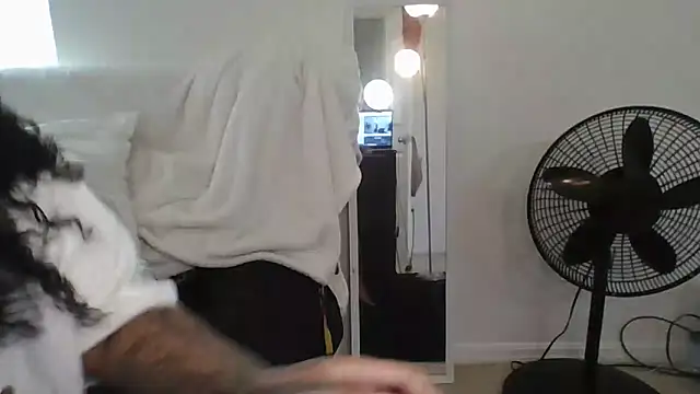 Snapshot of jaydadior chatting on October 2025 03:57:01 PM jaydadior online show from October 2025 03:57:01 PM