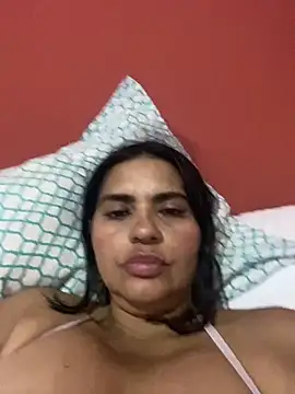 paolagomez  online show from May 2026 09:26:02 PM