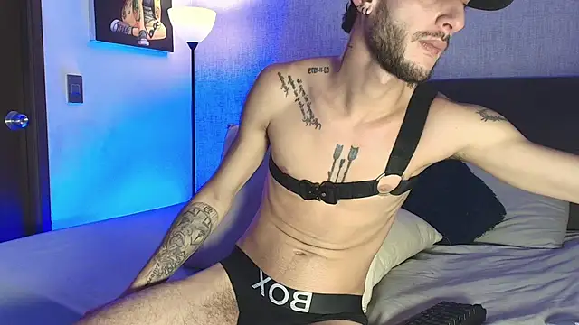 Sxxthiago online show from May 2026 06:28:02 AM