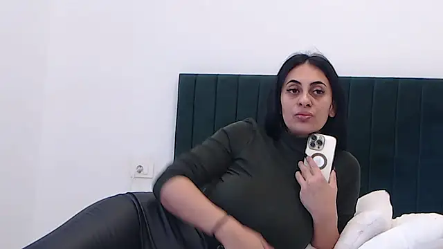 Aimeclark online show from November 2025 08:46:02 AM