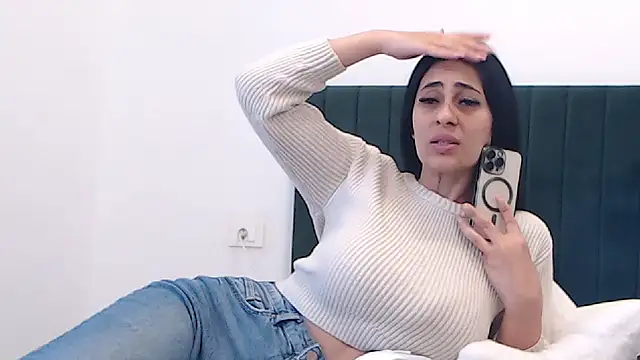 Aimeclark online show from April 2026 06:31:01 AM