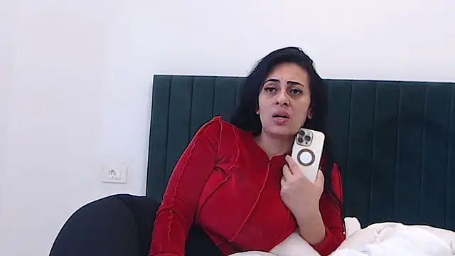 Aimeclark online show from November 2025 10:52:01 AM