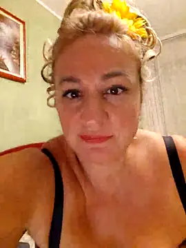 VirginiaNurse online show from November 2025 08:57:02 PM