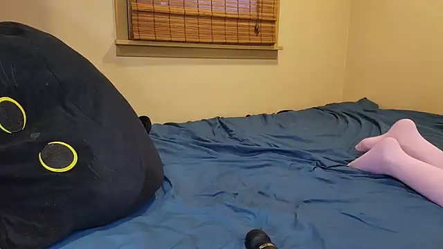 MiaElizabeth online show from April 2026 10:06:01 AM