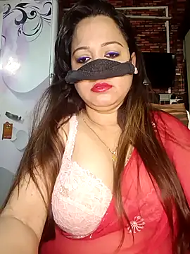 albelasummi702 online show from April 2026 11:39:01 PM