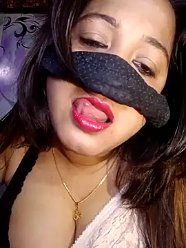 albelasummi702 online show from December 2025 01:32:02 AM