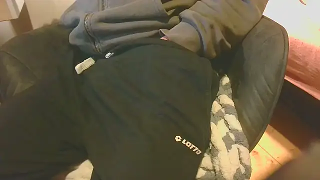 T0Yforeskin online show from April 2026 08:00:02 PM