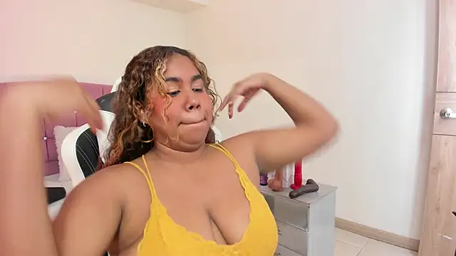 Lizzie Williams  online show from March 2026 03:39:01 AM