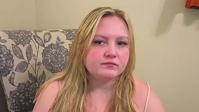 PhatAssBlond online show from April 2026 03:39:02 PM