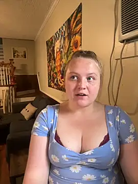 PhatAssBlond online show from September 2025 06:19:01 PM