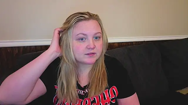 PhatAssBlond online show from March 2026 07:14:02 PM