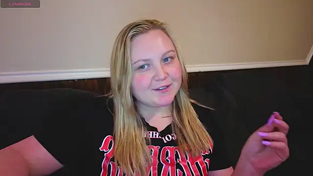 PhatAssBlond online show from March 2026 05:08:02 AM