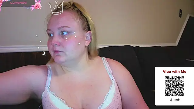 PhatAssBlond online show from March 2026 09:44:02 PM