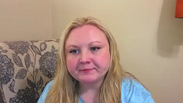 PhatAssBlond online show from April 2026 07:56:02 PM